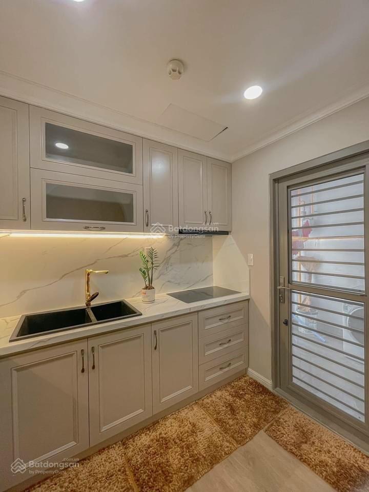 Chính chủ bán căn hộ sunrise city 2 phòng ngủ 6,5 tỷ
