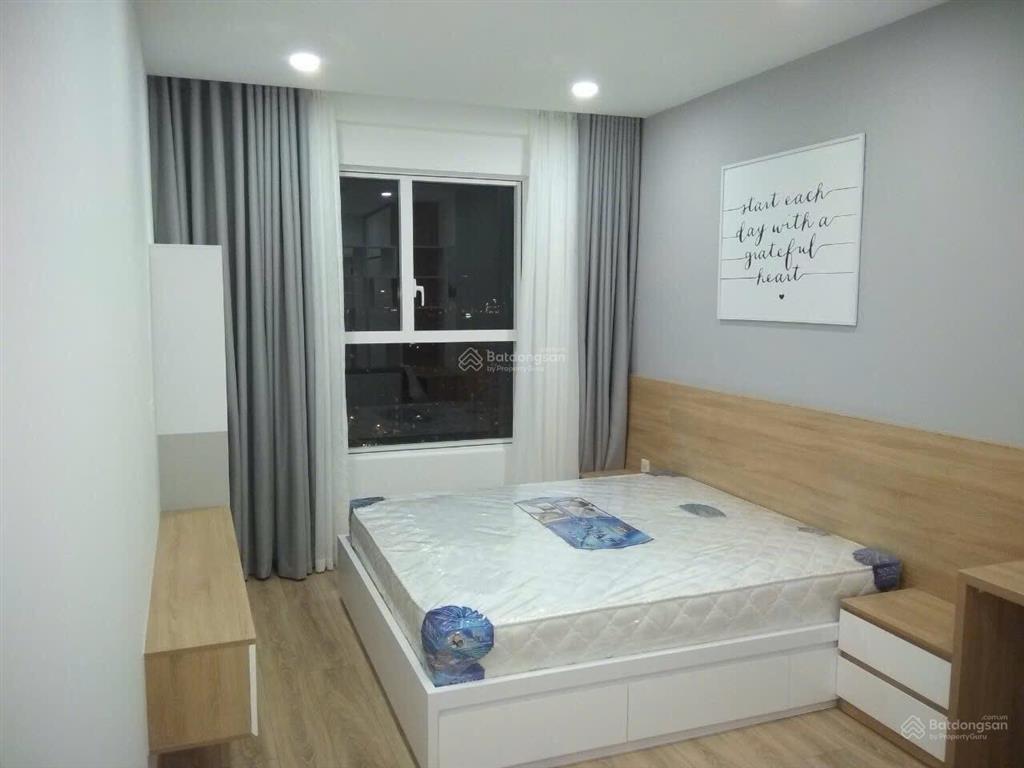 Cho thuê 2 phòng ngủ sunrise city view tầng cao thoáng mát nội thất đẹp