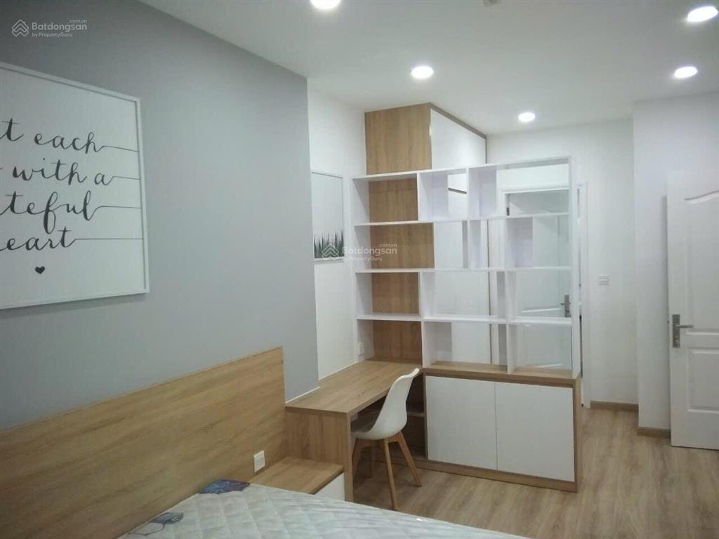 Cho thuê 2 phòng ngủ sunrise city view tầng cao thoáng mát nội thất đẹp
