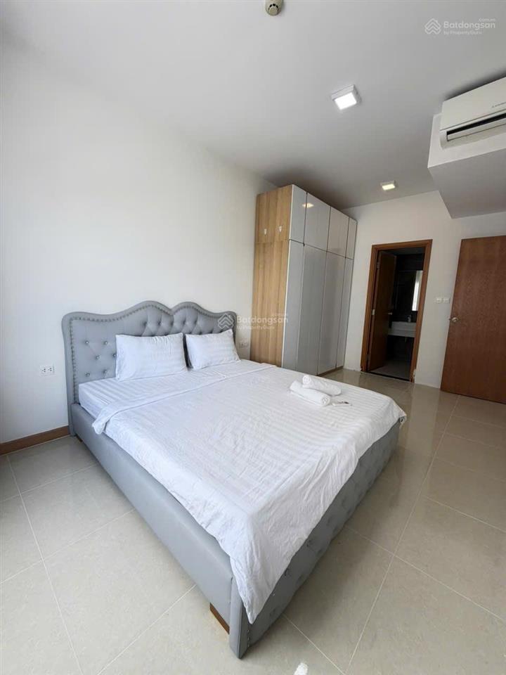 Chuyển nhượng sunrise city central hướng nam ban công 2 phòng ngủ mát mẻ