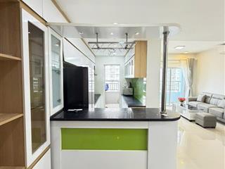 Chuyển nhượng sunrise city central hướng nam ban công 2 phòng ngủ mát mẻ