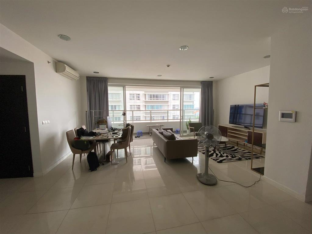 Chính chủ gửi bán căn hộ sunrise city south 152m2 có ban công rộng 3pn  3wc