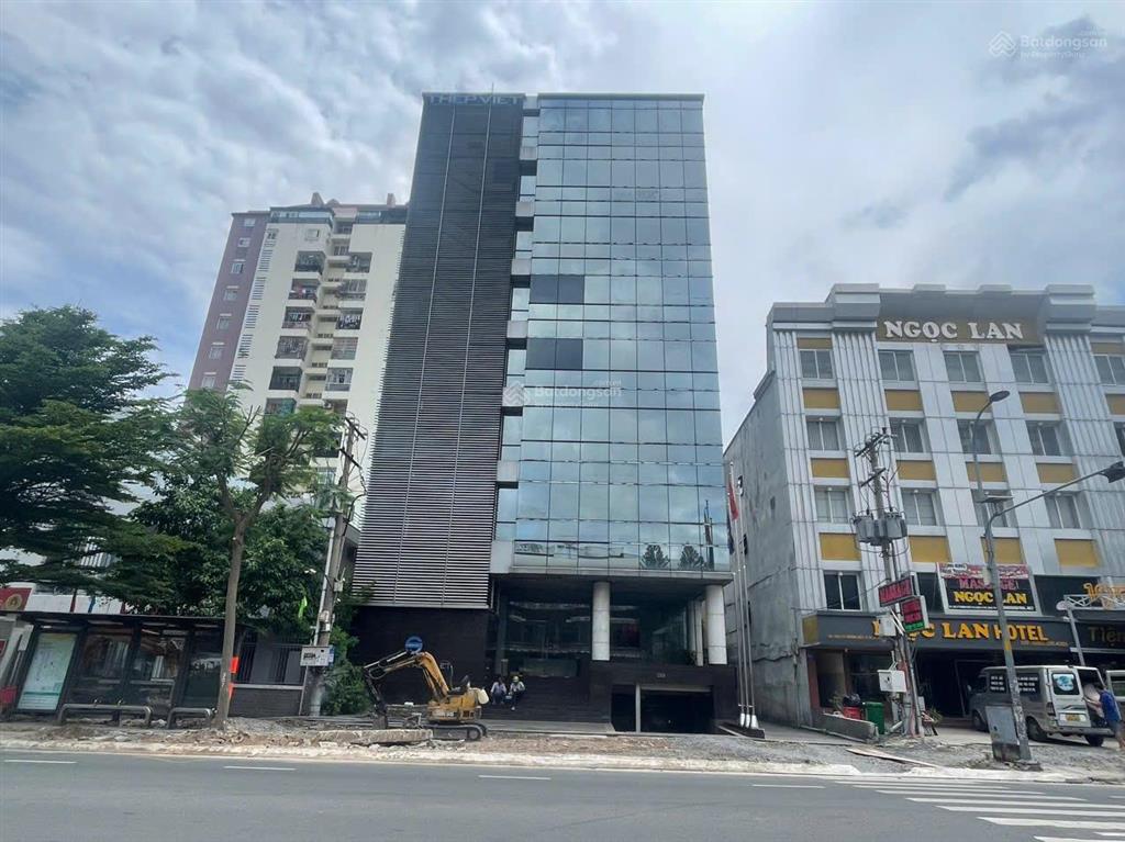 Gấp tòa nhà góc 2 mặt tiền đường lớn 289  291  291a lý thường kiệt