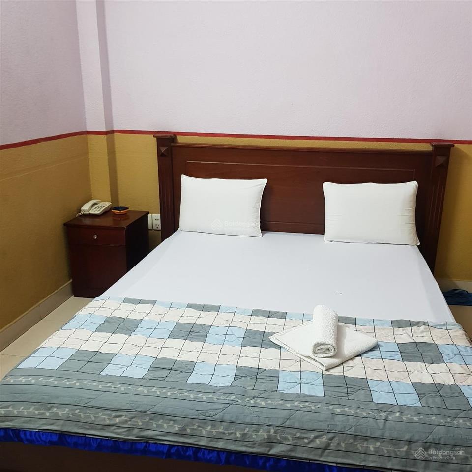 Bán căn đôi ks thiên hương điạ chỉ 176a  176 nguyễn chí thanh, p.4, q.11, dt 8m x 19m, chỉ 56 tỷ