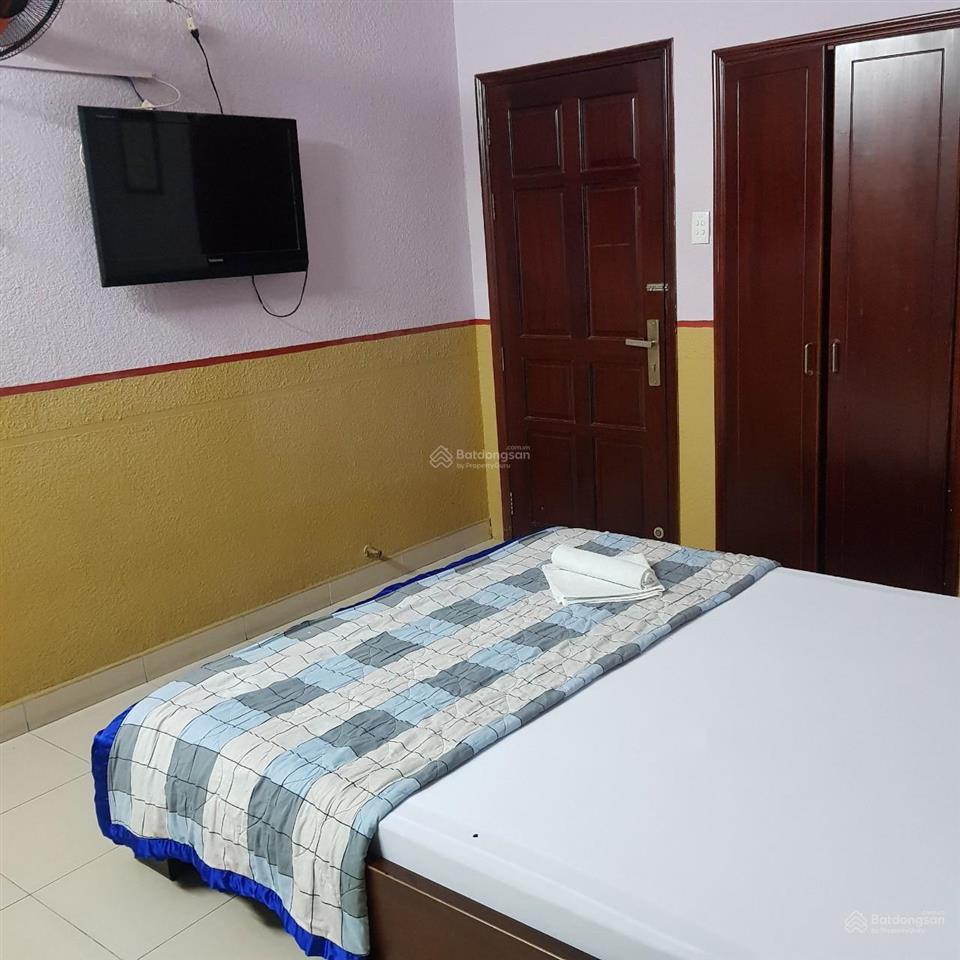 Bán căn đôi ks thiên hương điạ chỉ 176a  176 nguyễn chí thanh, p.4, q.11, dt 8m x 19m, chỉ 56 tỷ