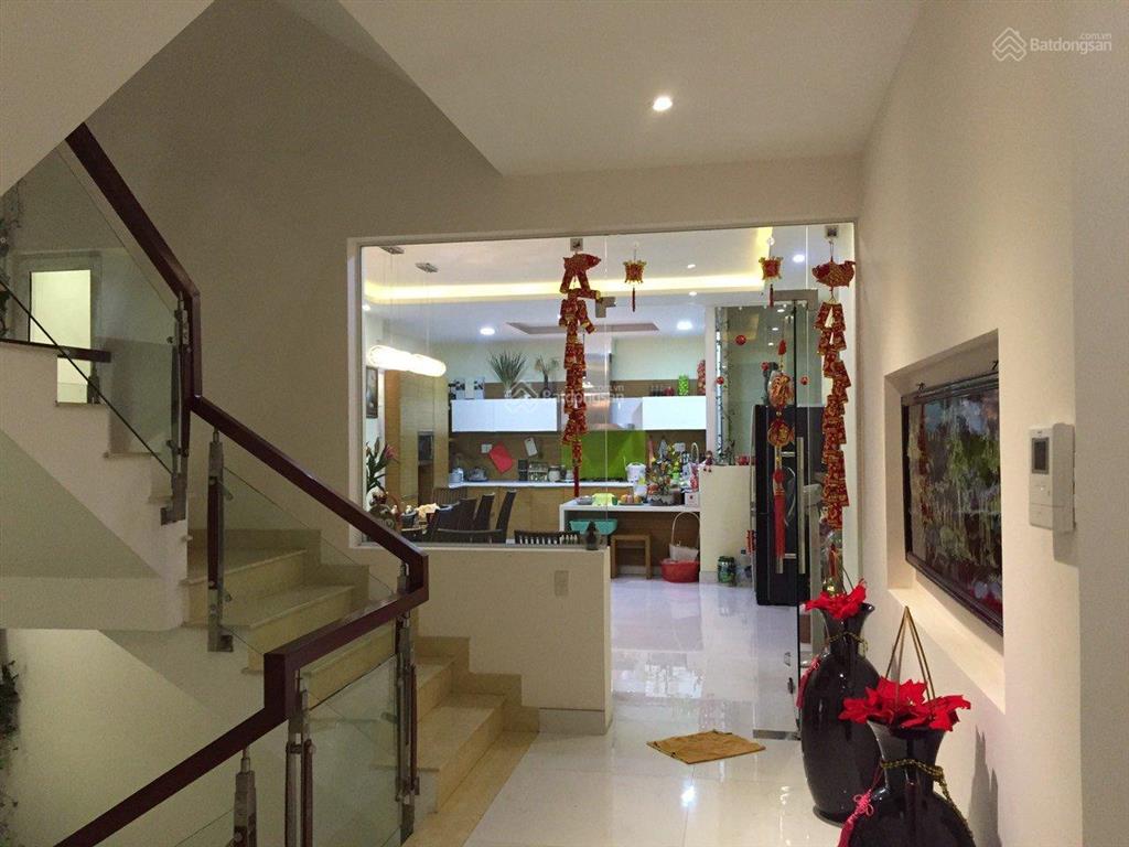 Chính chủ cần bán biệt thự 163/5355 thành thái, p14, q10, ngang 6mx18m bán hầm 6 tầng chốt 21,9 tỷ