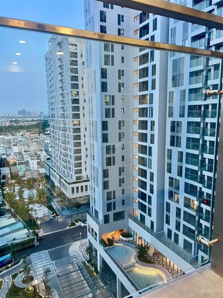 Căn 2pn 81m2 view landmark 81. call nhâm ngay xem nhà urban green. bàn giao nhà 2025