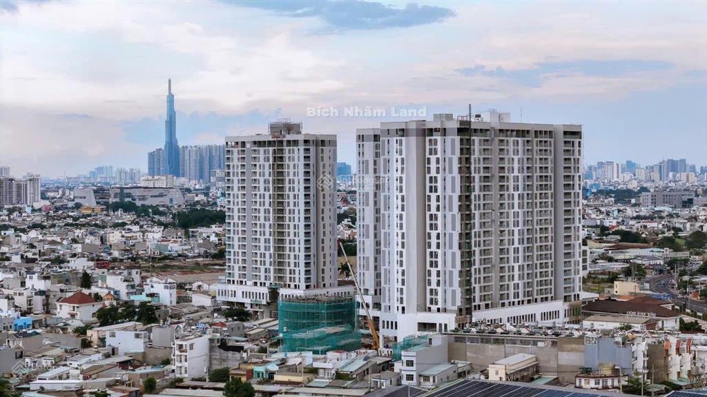 Căn 2pn  71m2 urban green. xem nhà alo em nhâm ngay. bàn giao mới 100%