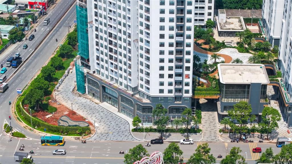 Full hàng cđt green skyline. bàn giao full nội thất. nhận nhà q4/2026. htls 24 tháng. ck 10%