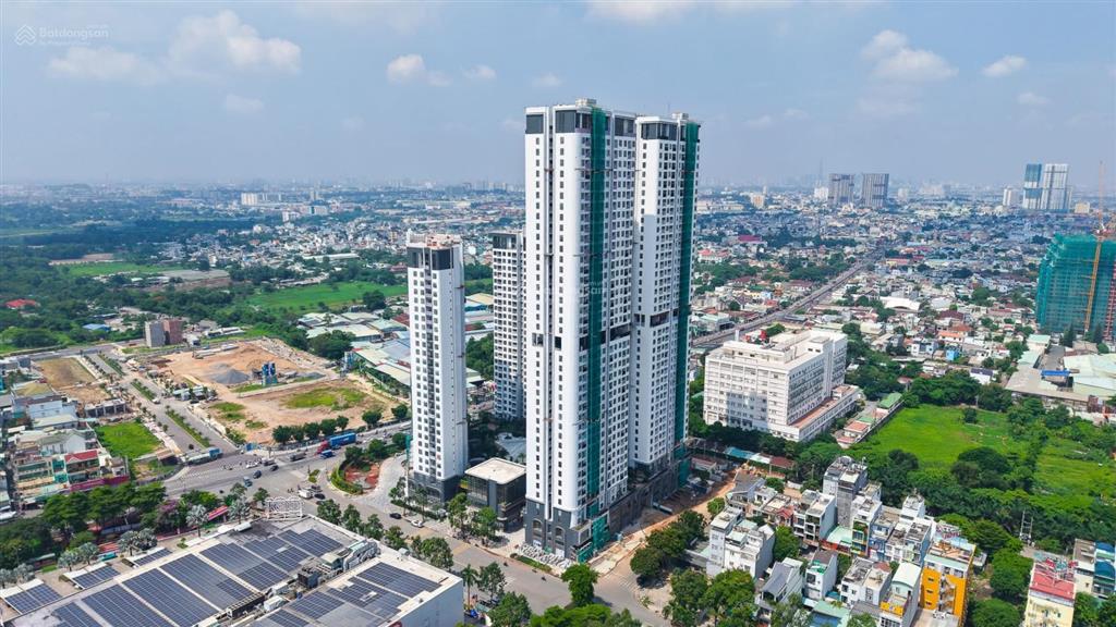 Full hàng cđt green skyline. bàn giao full nội thất. nhận nhà q4/2026. htls 24 tháng. ck 10%