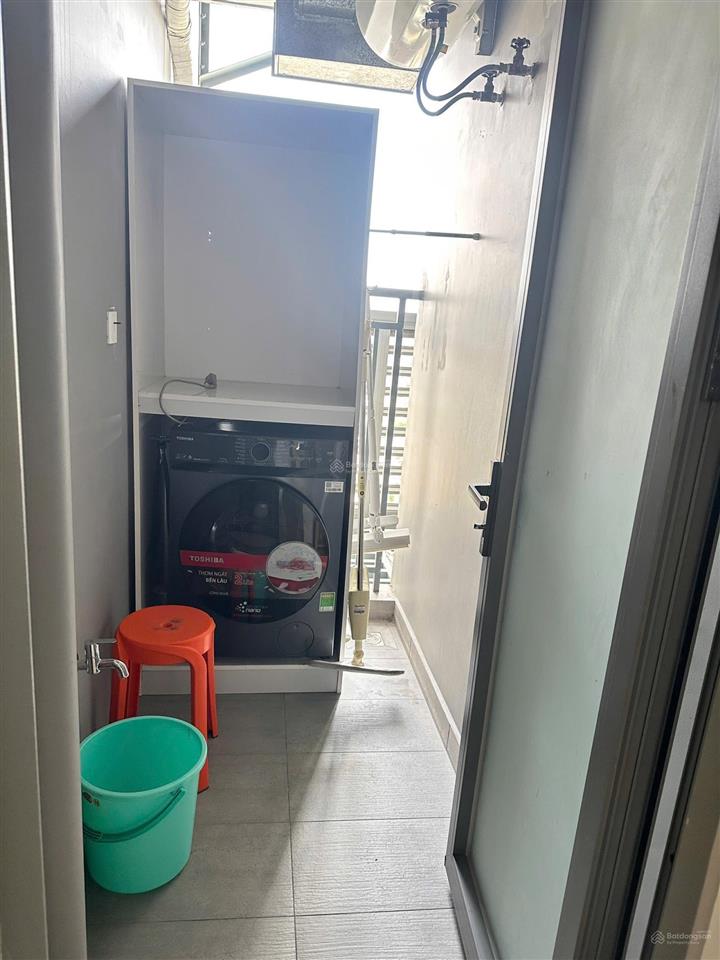 Cho thuê căn hộ urban green full nội thất xịn xò, nhận nhà ngay, tặng 2 tháng pql. call e nhâm