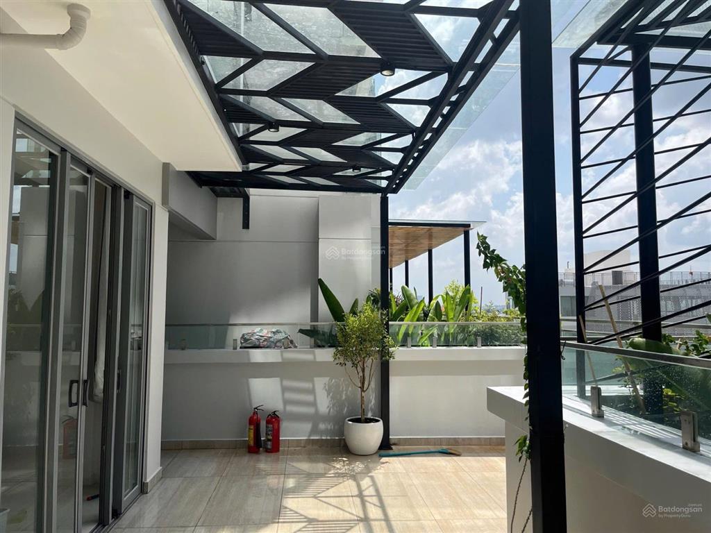 Bán căn sân vườn 1pn  76m². view hồ bơi giá 5.5 tỷ sang sổ. xem nhà call e nhâm ngay