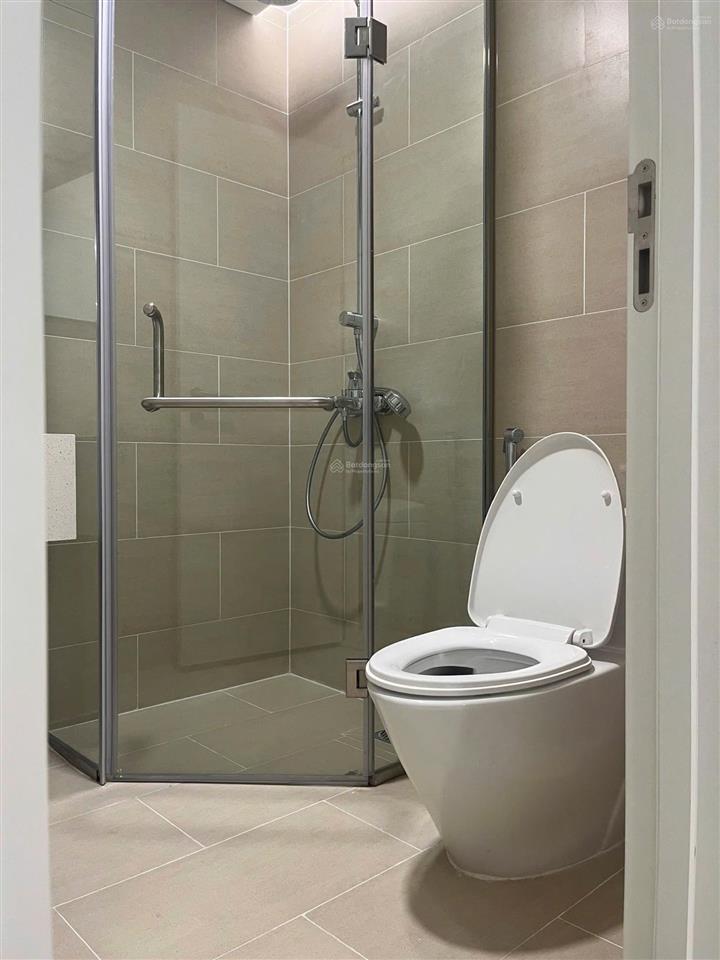 Bán căn sân vườn 1pn  76m². view hồ bơi giá 5.5 tỷ sang sổ. xem nhà call e nhâm ngay