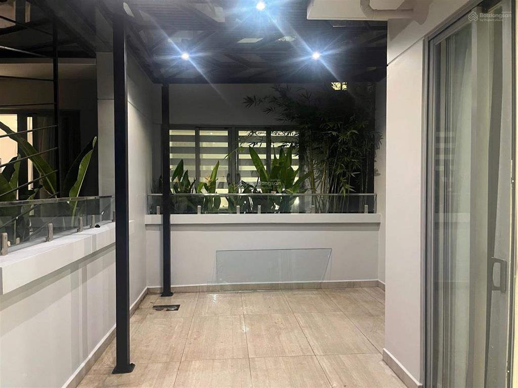 Bán căn sân vườn 1pn  76m². view hồ bơi giá 5.5 tỷ sang sổ. xem nhà call e nhâm ngay