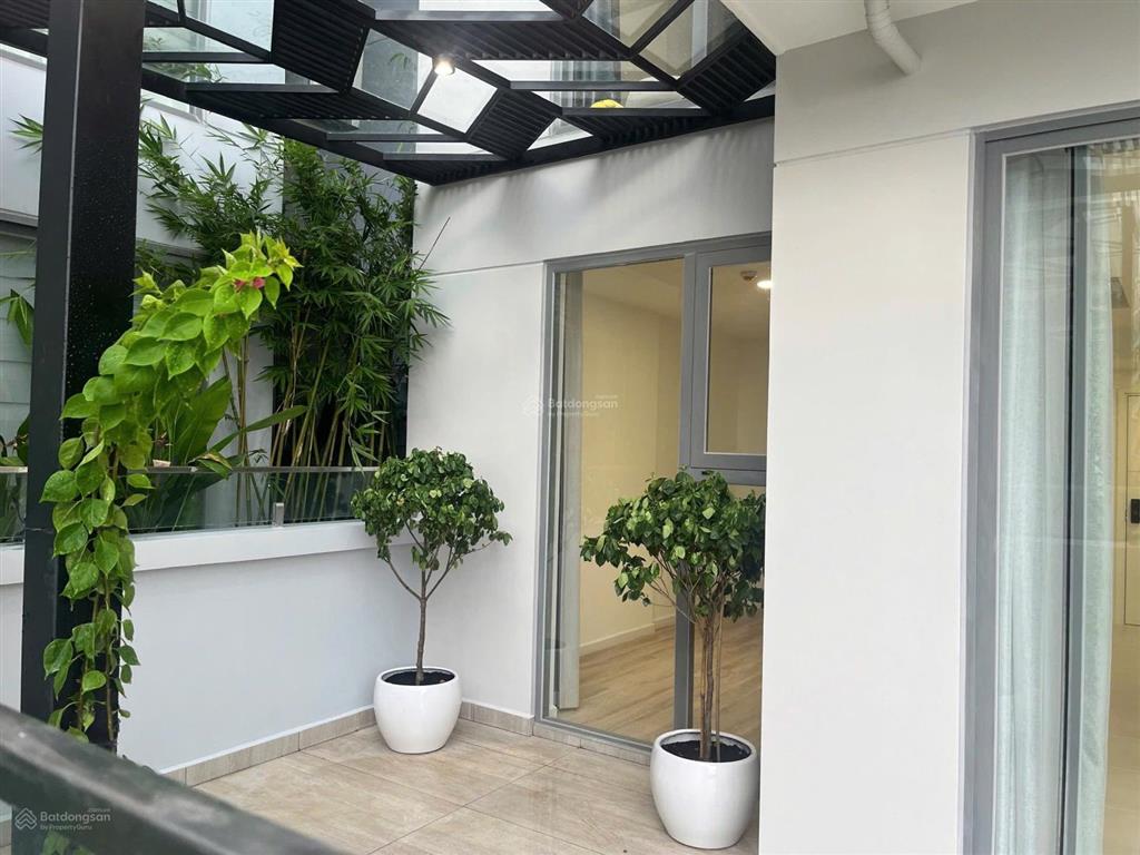 Bán căn sân vườn 1pn  76m². view hồ bơi giá 5.5 tỷ sang sổ. xem nhà call e nhâm ngay