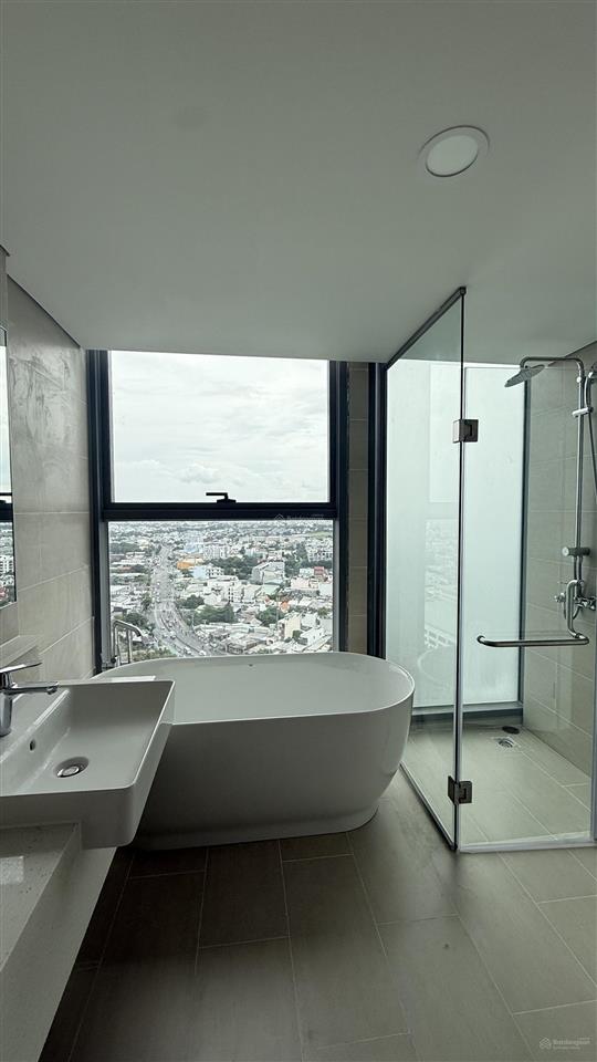 Cho thuê cc urban green, 11,5 triệu vnd, 65m2, 2pn, 2wc, view đẹp, giá ưu đãi