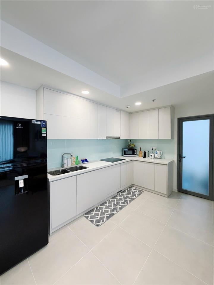 Cho thuê cc urban green, 12 triệu vnd, 76m2, 2pn, 2wc, nội thất đầy đủ, dọn vào ngay. call e nhâm