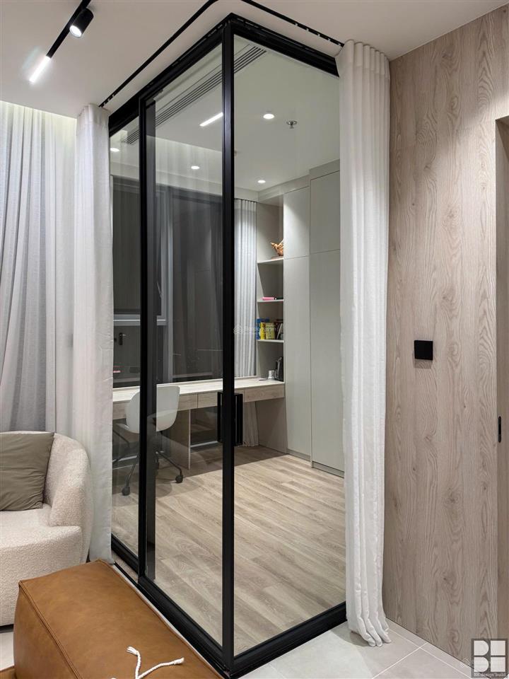 Hàng hiếm tại urban green, cho thuê 22 triệu, 179m2, 4pn, 3wc