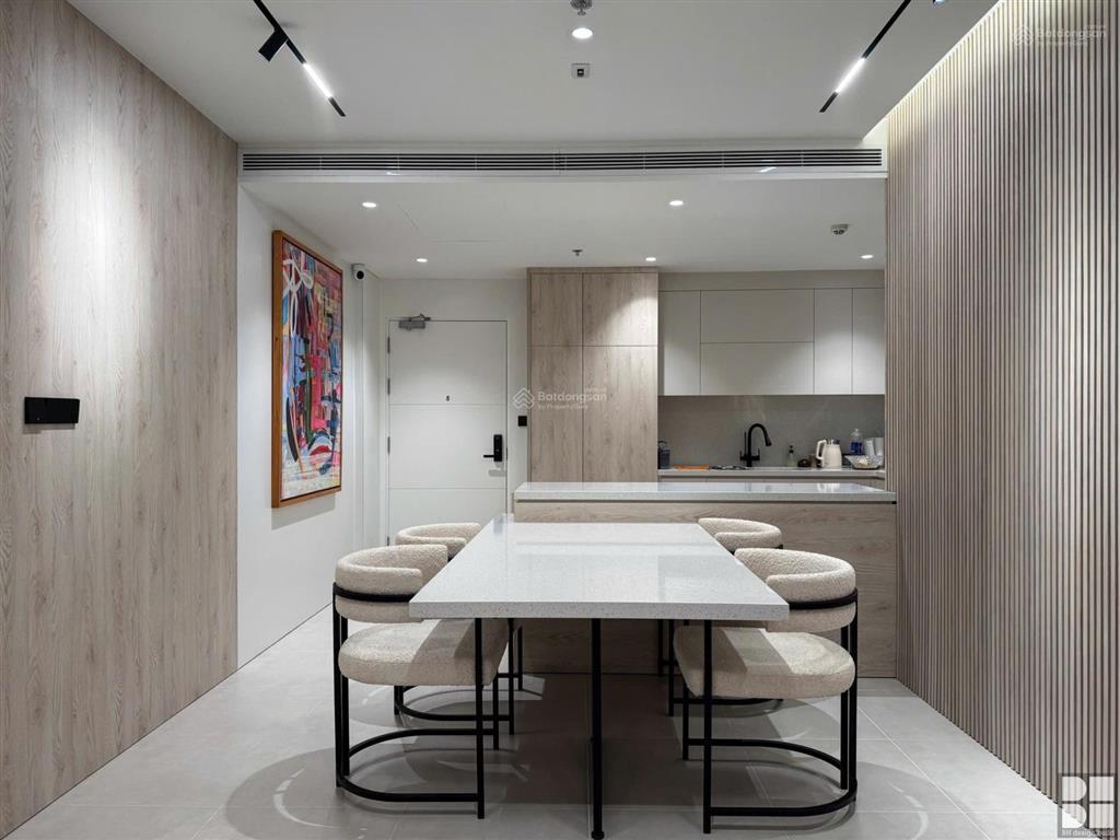 Hàng hiếm tại urban green, cho thuê 22 triệu, 179m2, 4pn, 3wc