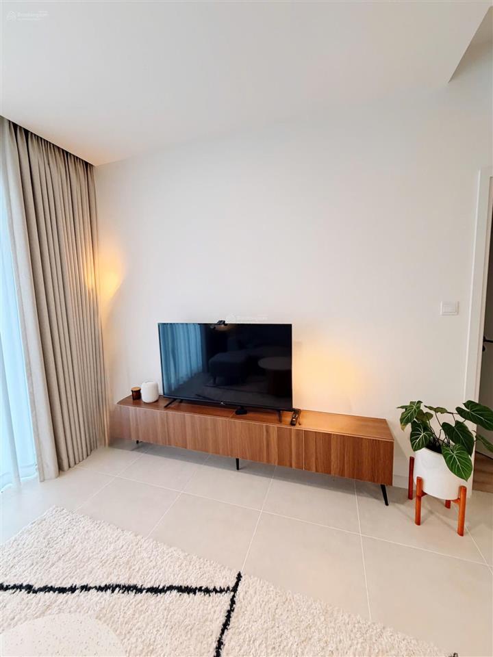 Bán cc urban green, 5,8 tỷ, 71m2, 2pn, 2wc, tiện nghi đầy đủ, tốt giá cực chất