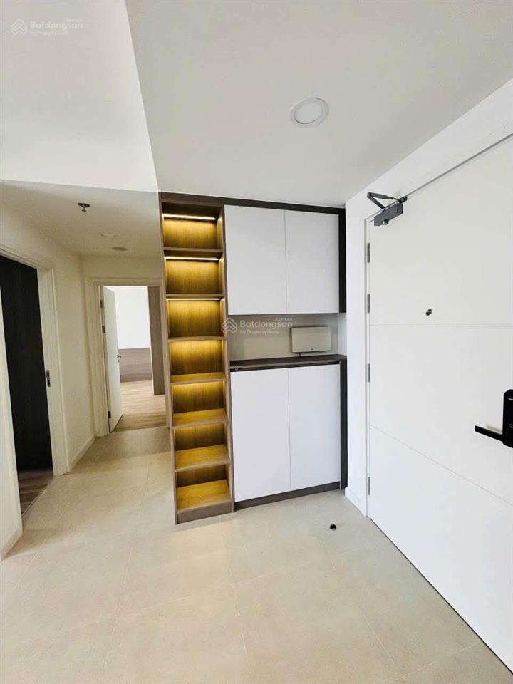 Bán căn hộ chung cư tại urban green 84m2 giá 5y750 sang sổ đỏ , ntcb . alo e nhâm xem nhà