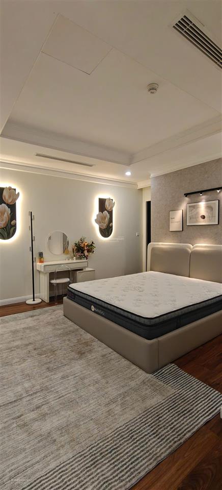 Cho thuê gấp hateco laroma huỳnh thúc kháng, 3pn 140m2, tầng cao view đẹp  28tr   0931 318 ***
