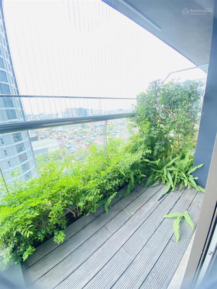 Bán gấp giá tốt căn 2 ngủ 92m  thoáng đẹp   0931 318 ***
