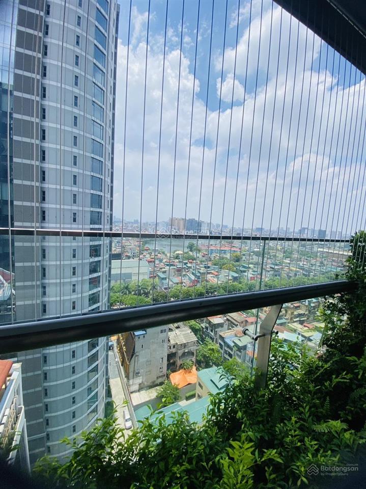 Bán gấp giá tốt căn 2 ngủ 92m  thoáng đẹp   0931 318 ***