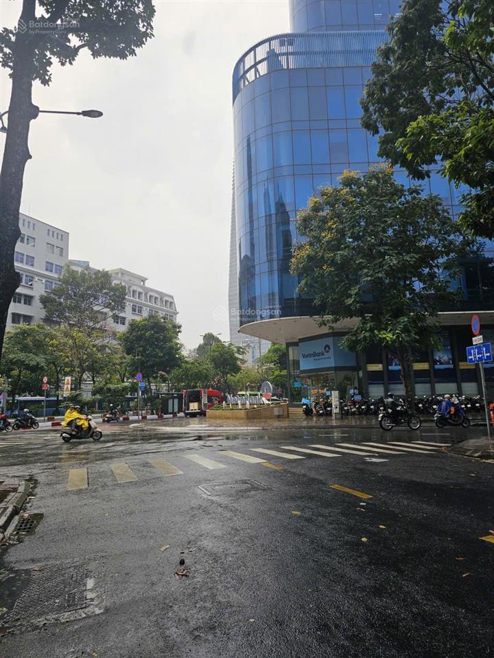 Quận 1  sát vách hàm nghi  chợ bến thành  sa hoa bậc nhất sài thành