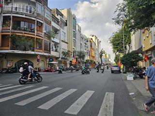 Bán nhà mặt tiền võ văn tần trung tâm quận 3. đoạn 2 chiều giao thông thuận tiện.