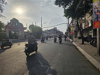 Bán nhà mặt tiền trường chinh quận tân bình