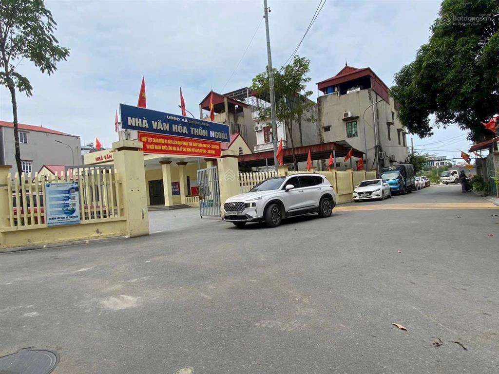 Bán nhà 80m kinh doanh tại uy nỗ  đông anh  gần nhà thi đấu, bệnh viện. 3 ô tô tránh