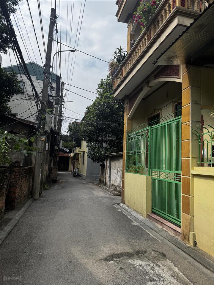 Hàng hiếm tại thị trấn đông anh! bán 50m2 lô góc đường nhựa ngõ thông. ô tô đỗ cửa  giá chỉ 3 tỷ