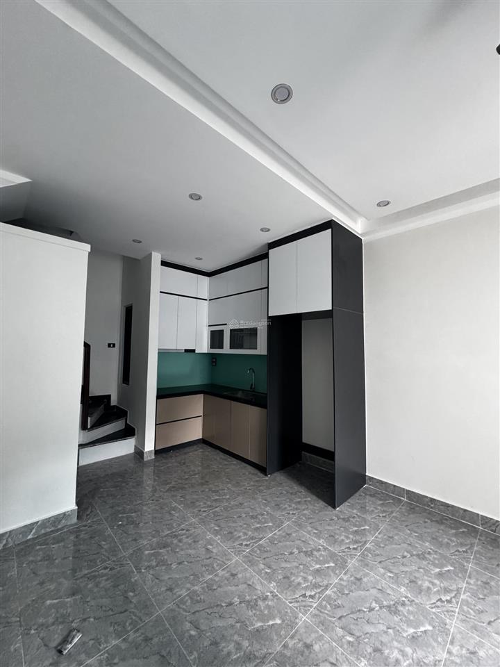 Bán nhà 5 tầng mới tinh thơm mùi sơn  thị trấn đông anh  thiết kế hiện đại  nhỉnh 4 tỷ  sẵn ở