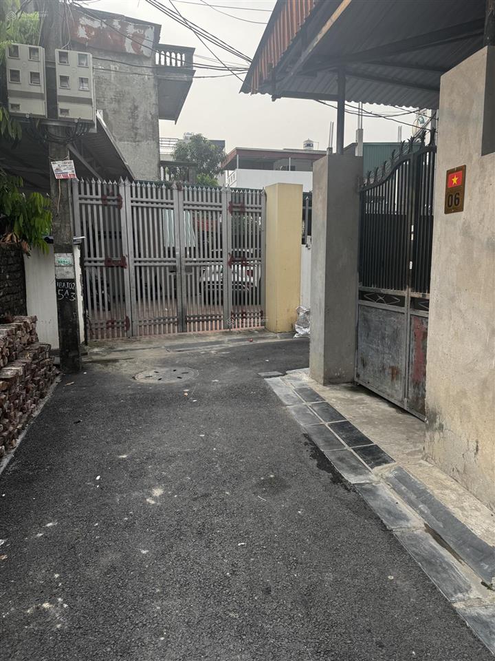 Hơn 3 tỷ sẵn nhà 2 tầng tại trung oai  phúc thịnh. một bước ra ô tô tránh. cạnh trường chợ