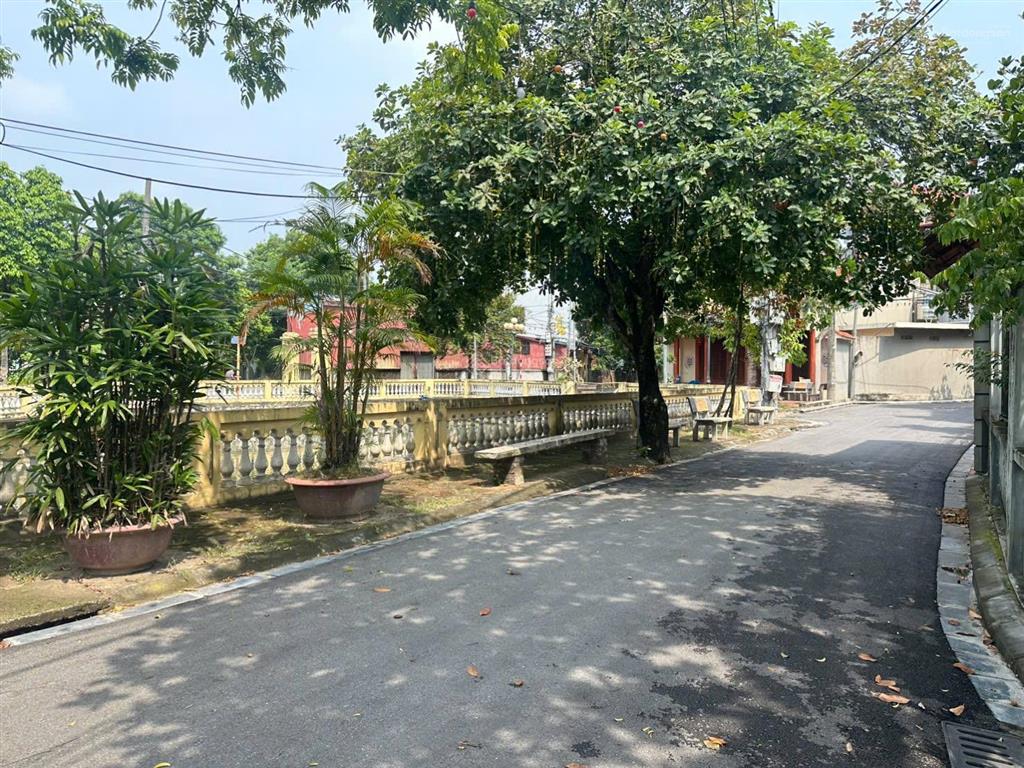 Cơ hội hiếm có  lô góc 2 mặt thoáng 175m cổ loa  đường ápphan thông rộng  ô tô 16 chỗ đỗ cửa