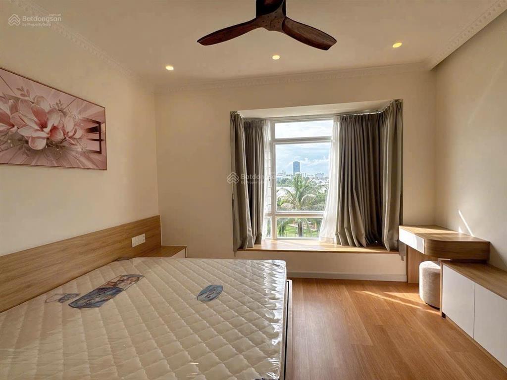 Bán căn hộ 3pn, 3wc, 130m2 tại riverside residence, giá tốt, 15,6 tỷ có tl