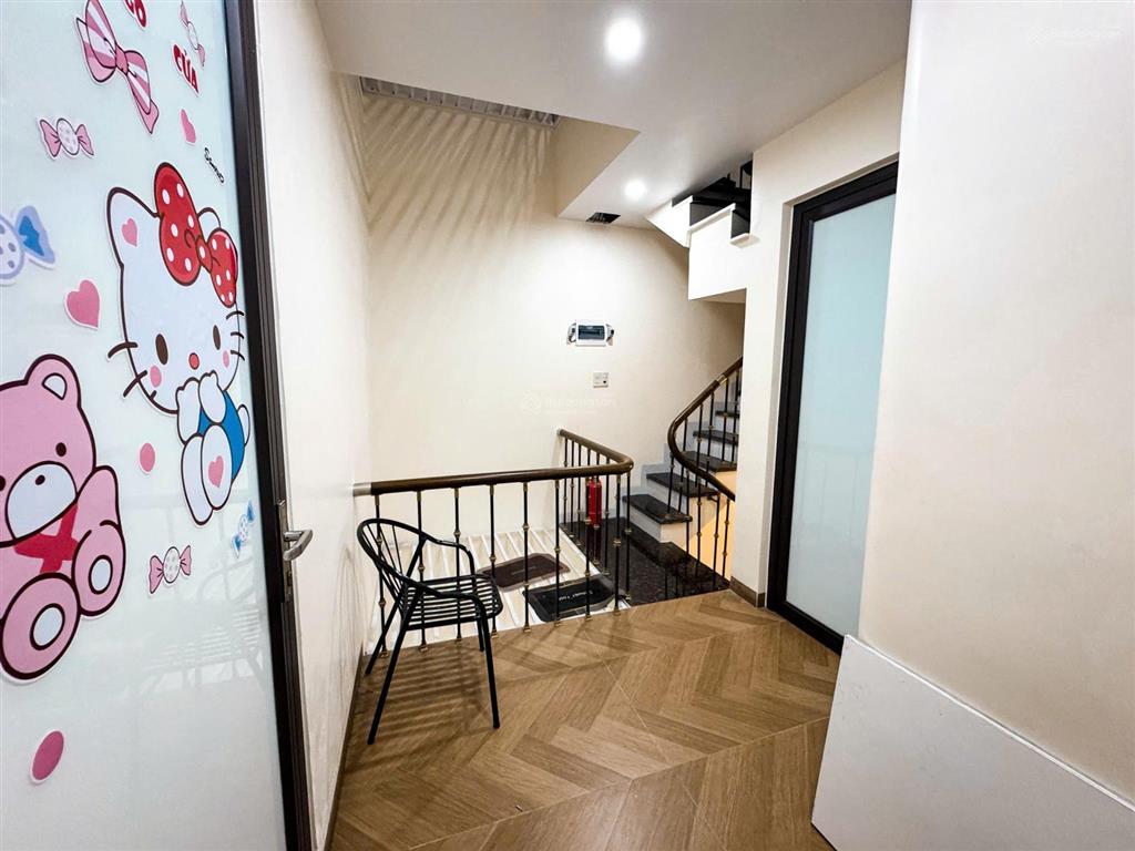 Hơn 7 tỷ  shophouse tài lộc đã hoàn thiện nội thất