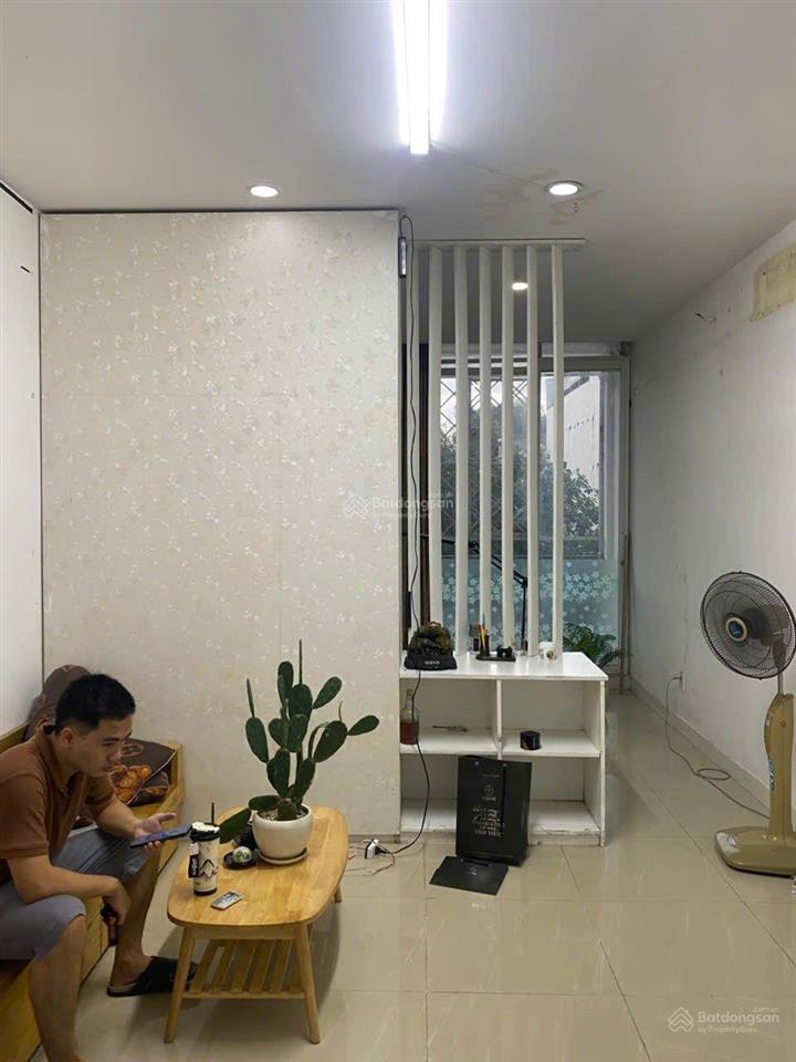 Bán căn hộ tại 377 tân hương.cc khang gia tân phú gần chợ tân hương
diện tích 35.5m2 giá 990tr