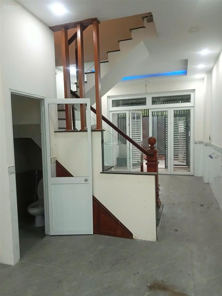 Bán gấp nhà và đất cc đứng tên ủy quyền,thuộc bình mỹ củ chi bên hông cầu rạch tra.