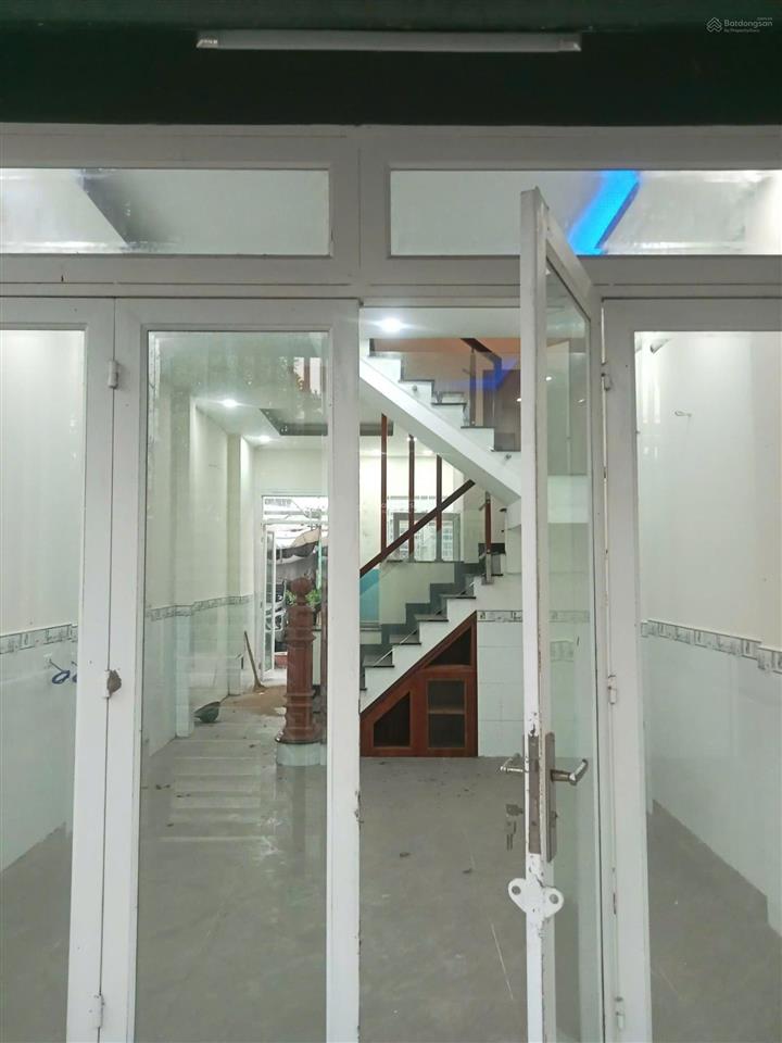 Bán gấp nhà và đất cc đứng tên ủy quyền,thuộc bình mỹ củ chi bên hông cầu rạch tra.