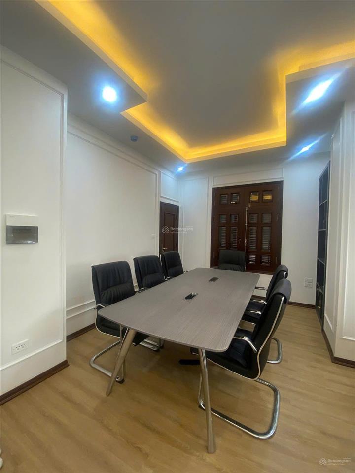Cho thuê 75m2 tầng 3 làm văn phòng tại tòa vp 7 tầng 630 phố quang trung hà đông