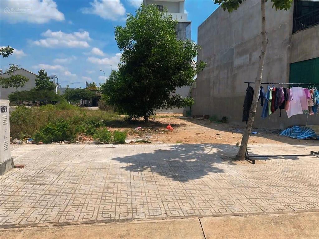 Thua nợ nên cắt lỗ 100tr sang nhanh lô đất 100m2 sát sân bay long thành, sổ riêng.