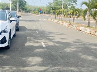 Đón sóng sân bay long thành đất đẹp mặt tiền lê duẩn giá chỉ 15 triệu/m2, sổ hồng riêng.