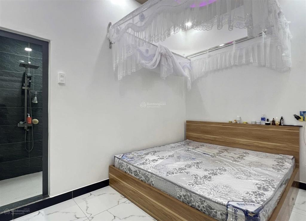 Nhà bán vừa ở vừa kinh doanh/ 7 phòng full nội thất/ thu nhập 15tr/th