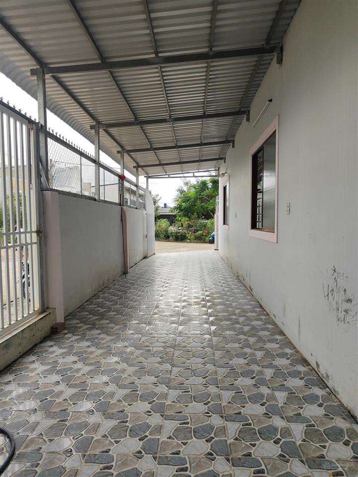 Nhà bán căn góc  1tỷ3 khu dc hoà thuận