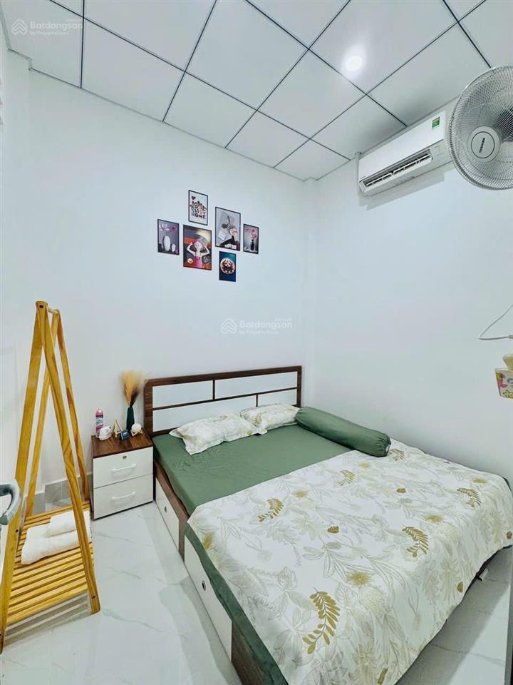 Nhà cho thuê ngày/ tháng/ đầy đủ tiện nghi/ có ban công