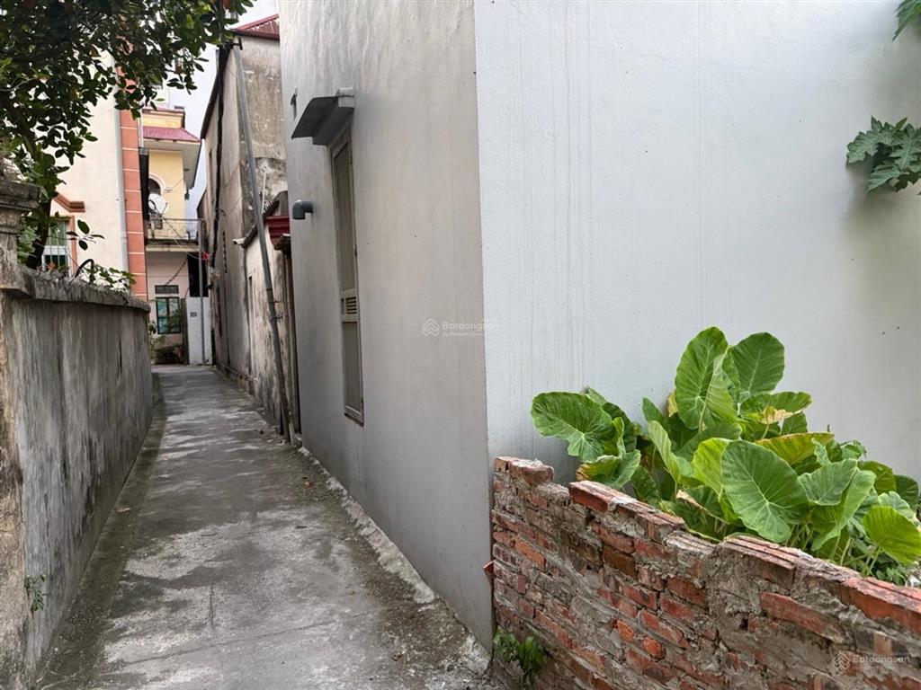 Nhà cấp 4 40m việt hưng long biên 5,6 tỷ trung tâm việt hưng bigc oto đỗ gần