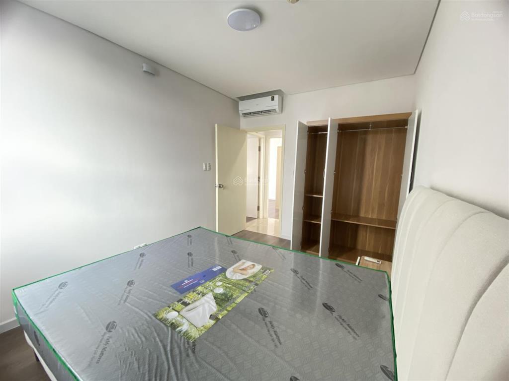 Chính chủ cần bán nhanh căn hộ luxcity 85m2 3pn 2wc full nt chỉ 4,7 tỷ căn góc siêu thoáng