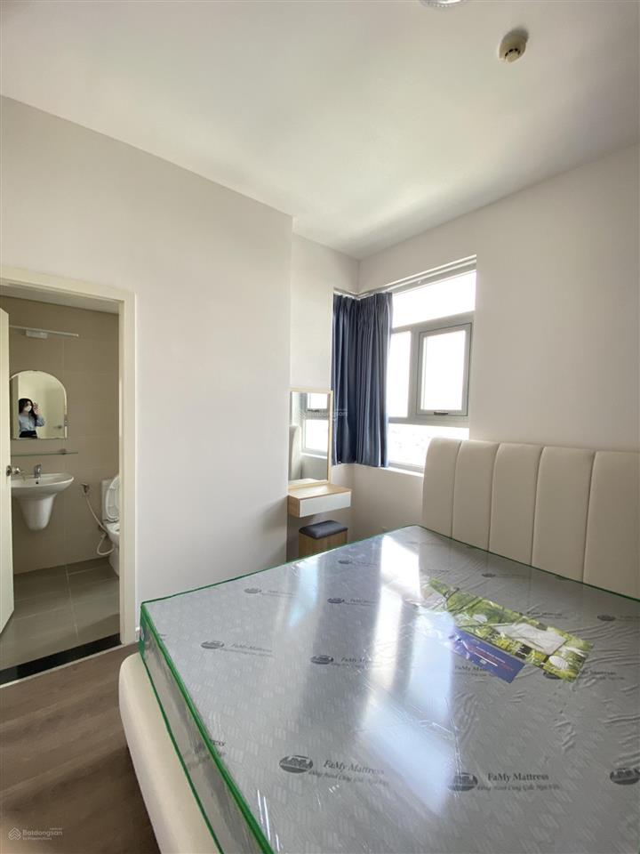 Chính chủ cần bán nhanh căn hộ luxcity 85m2 3pn 2wc full nt chỉ 4,7 tỷ căn góc siêu thoáng